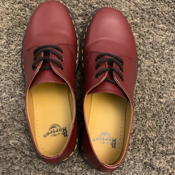 ***SOLD***    Doc Martens 1461 Cherry Red Men's Oxfords - US10 - Picture 2 of 9